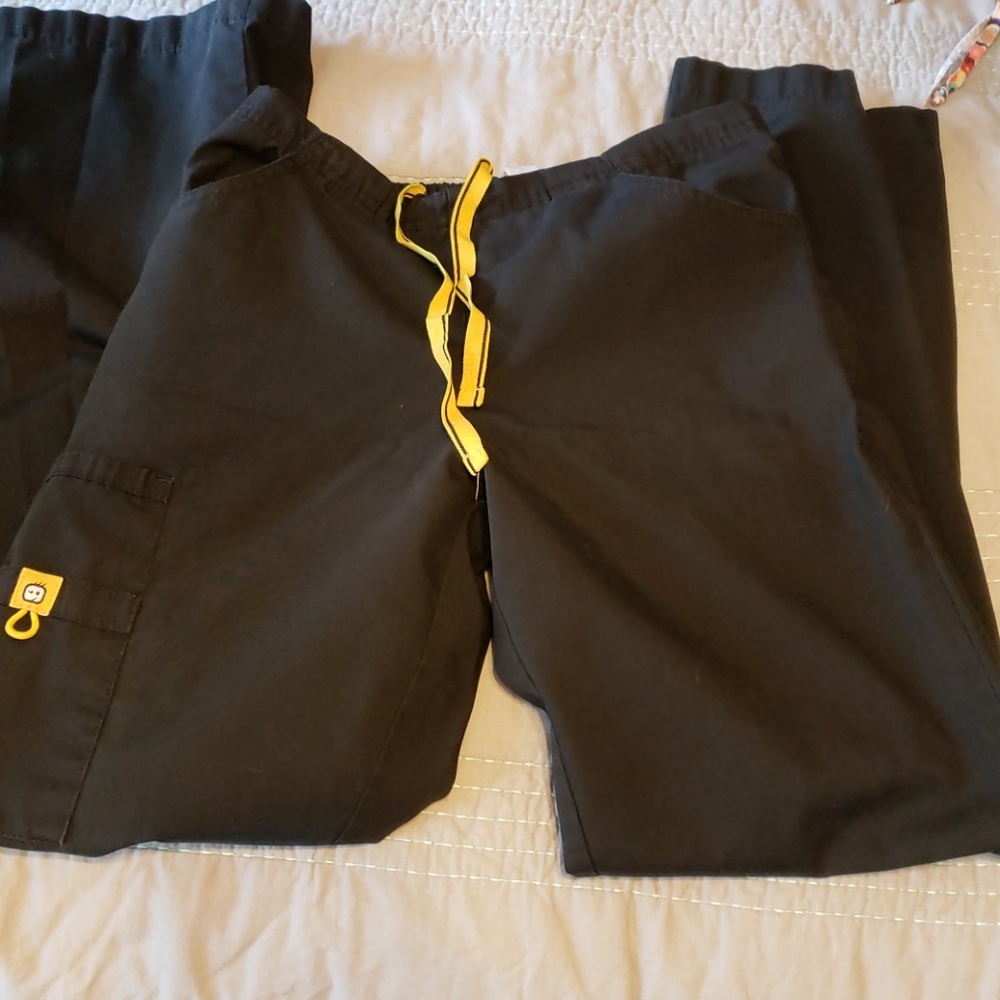 Wonder wink scrub pants